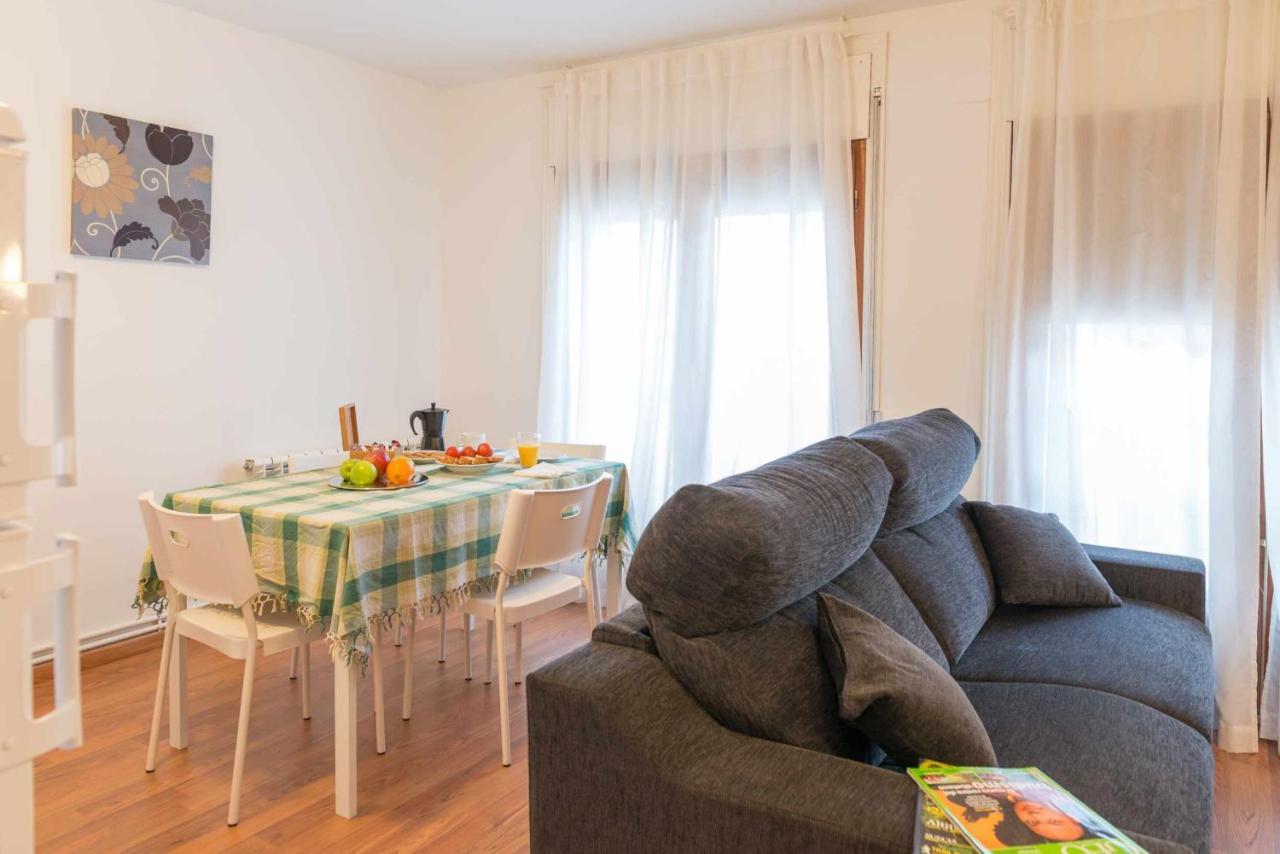 Candelario Apartamentos Bilik gambar