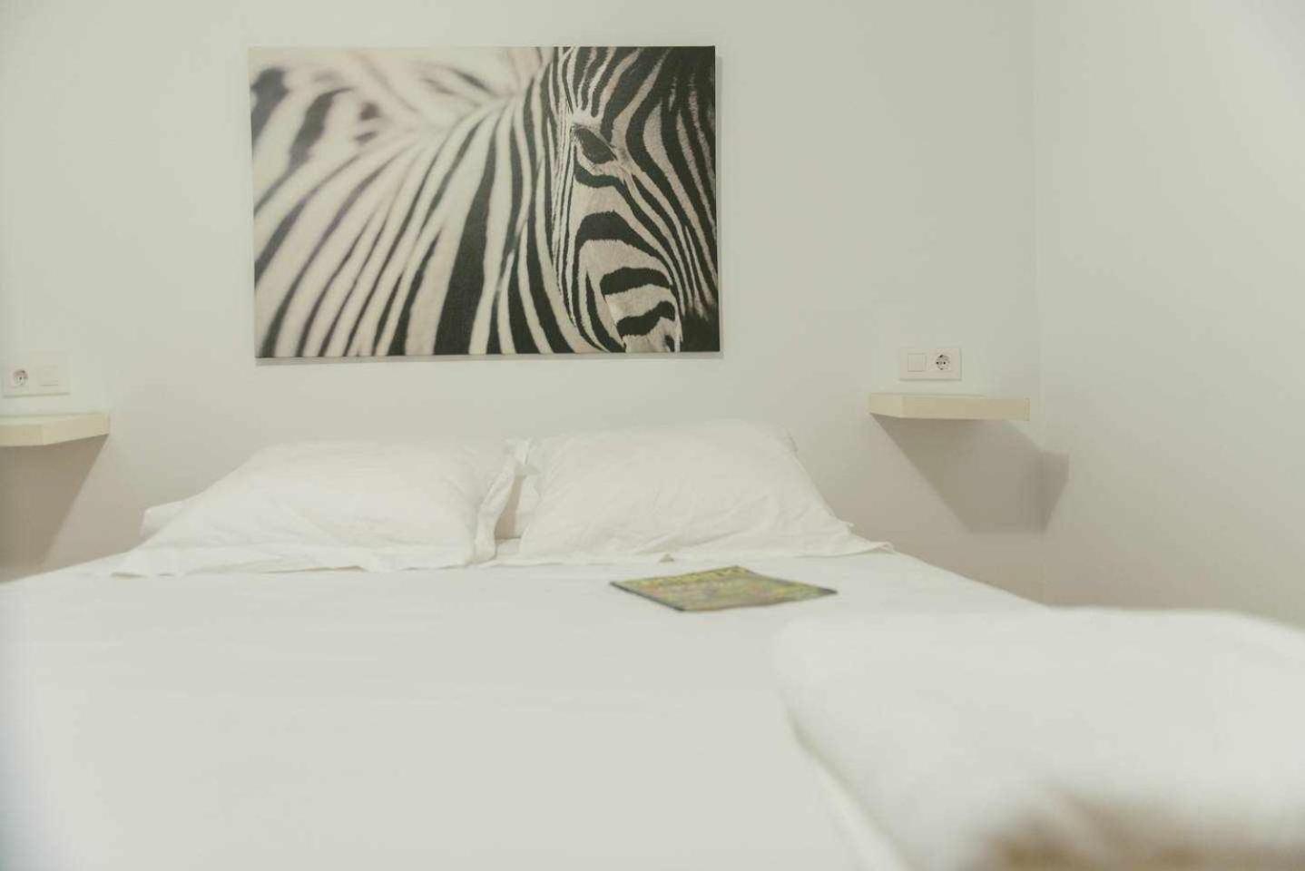 Candelario Apartamentos Bilik gambar