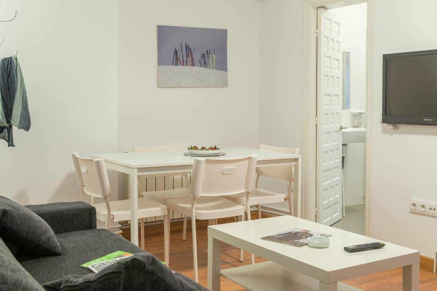 Candelario Apartamentos Bilik gambar