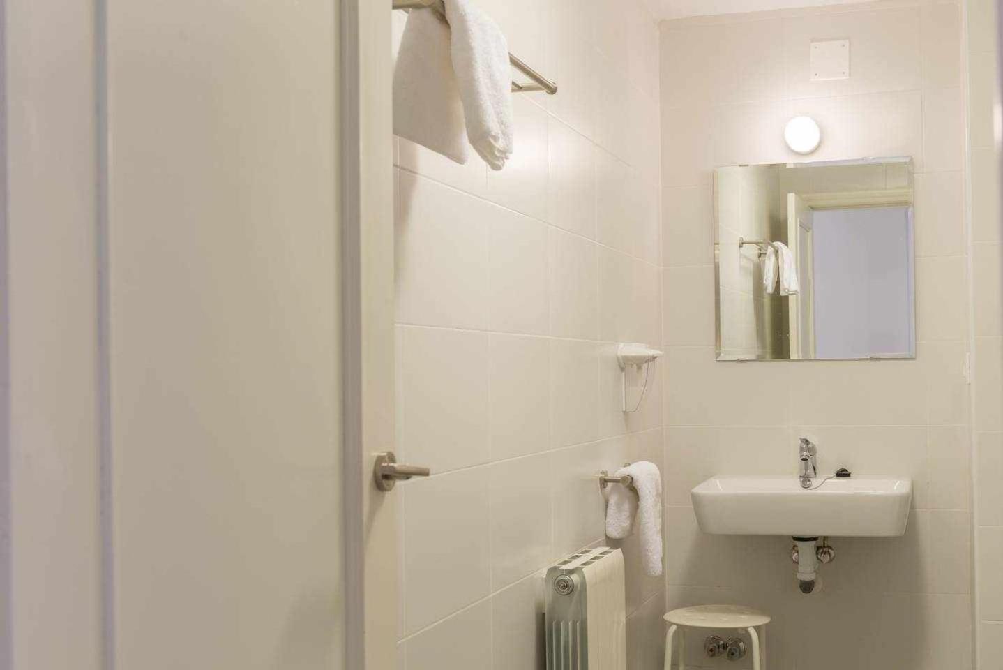 Candelario Apartamentos Bilik gambar