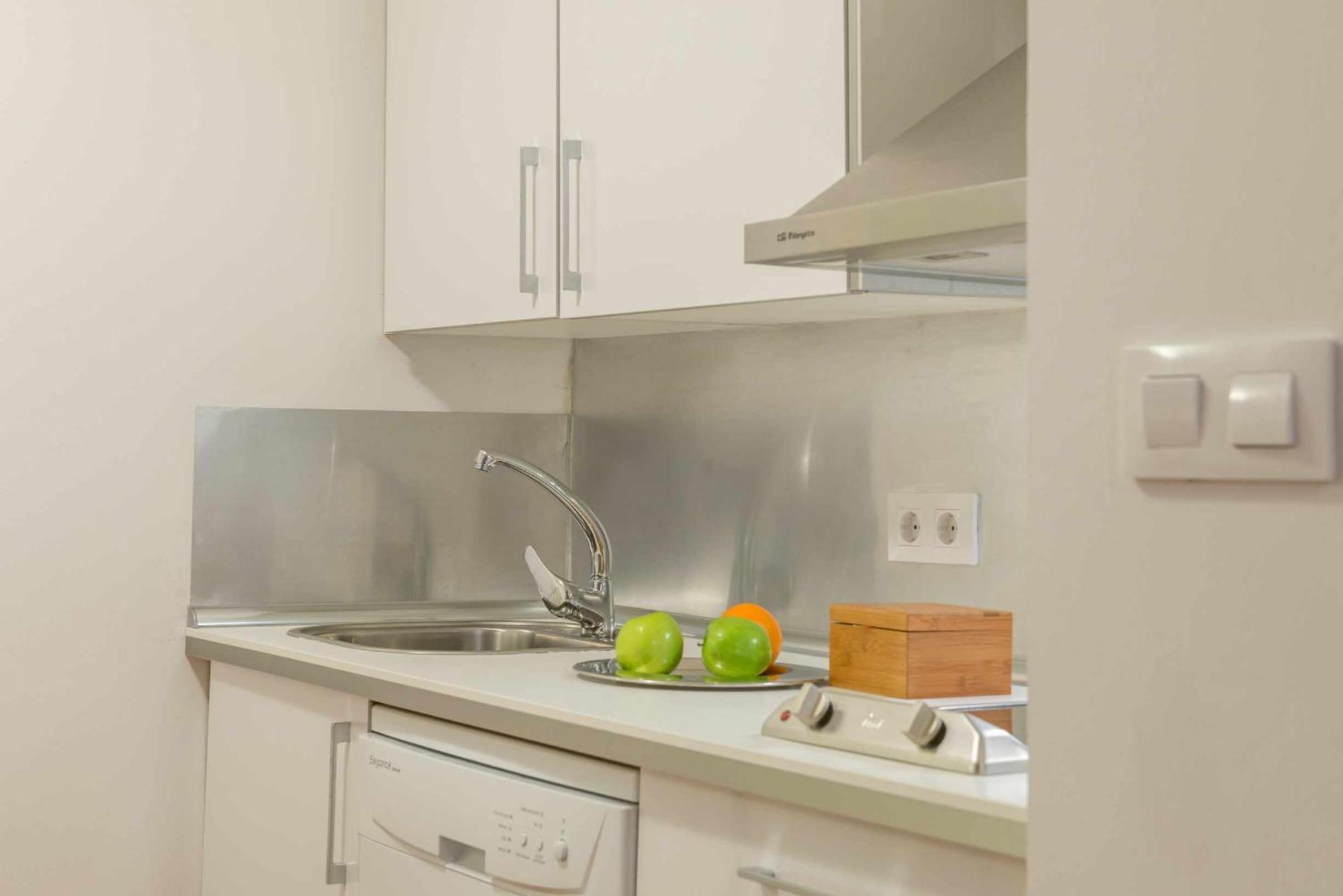 Candelario Apartamentos Bilik gambar