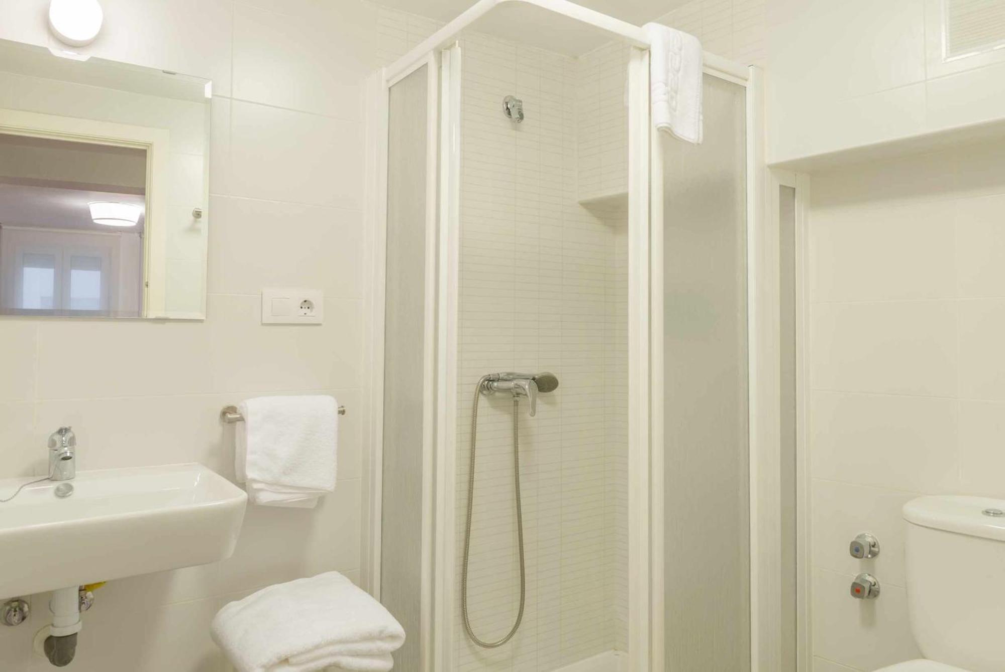 Candelario Apartamentos Bilik gambar